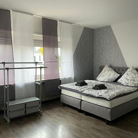 M&M Apartment Duesseldorf Нойс Екстериор снимка