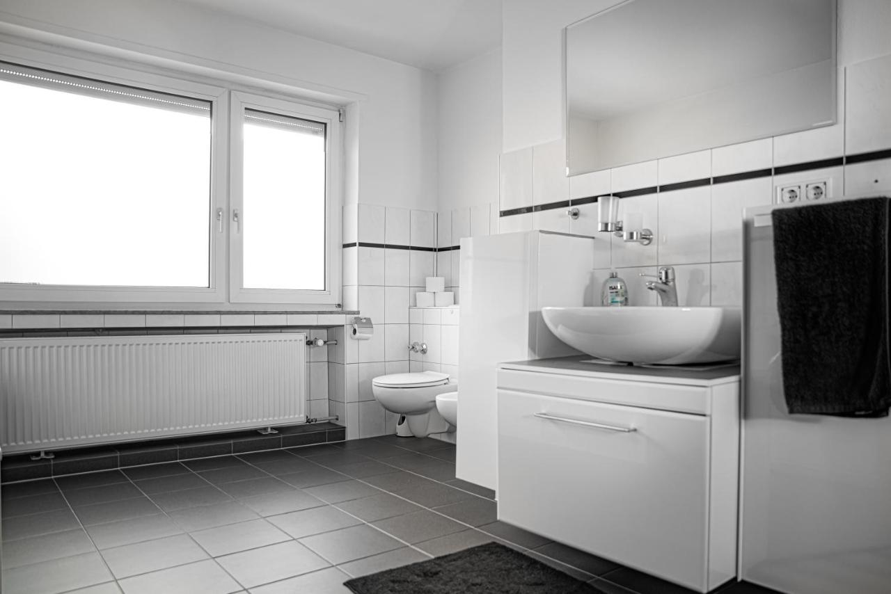 M&M Apartment Duesseldorf Нойс Екстериор снимка