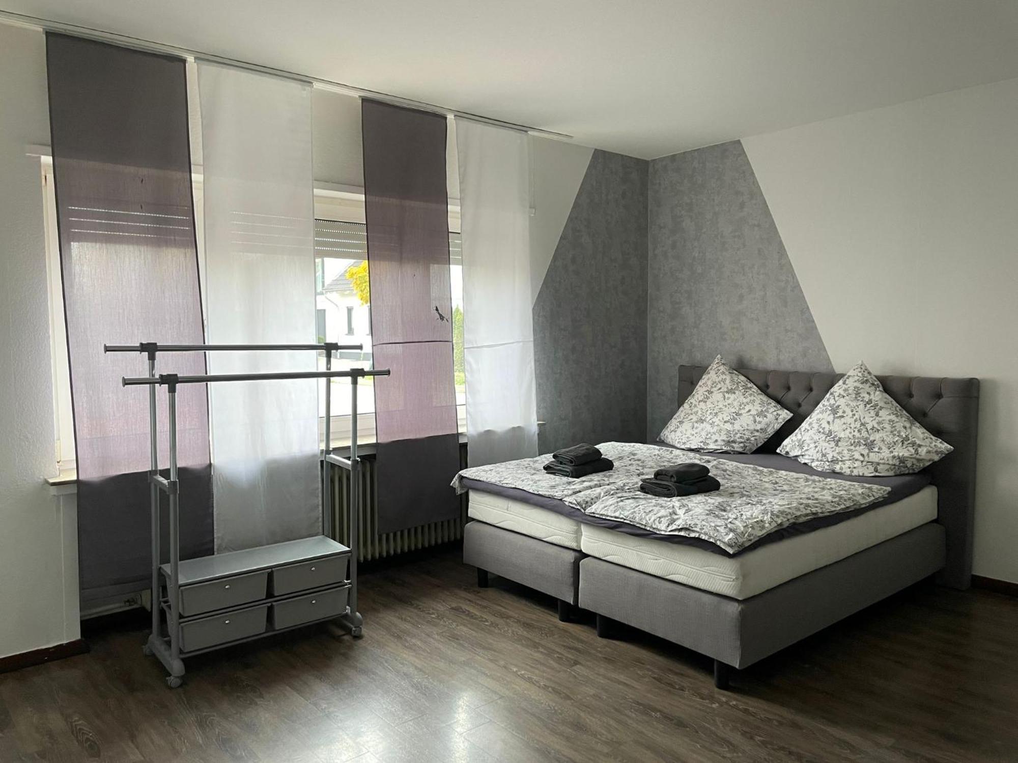 M&M Apartment Duesseldorf Нойс Екстериор снимка