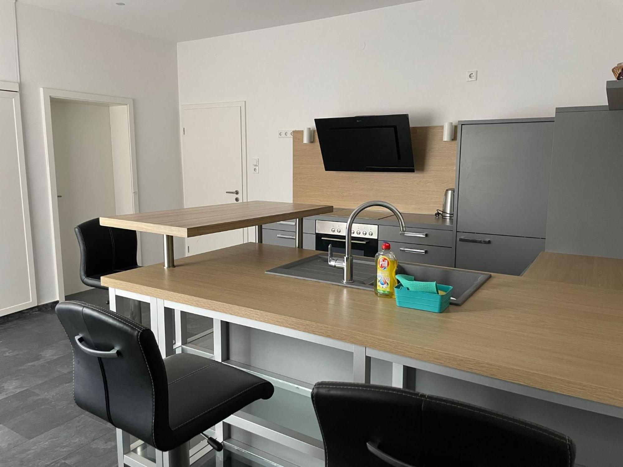 M&M Apartment Duesseldorf Нойс Екстериор снимка